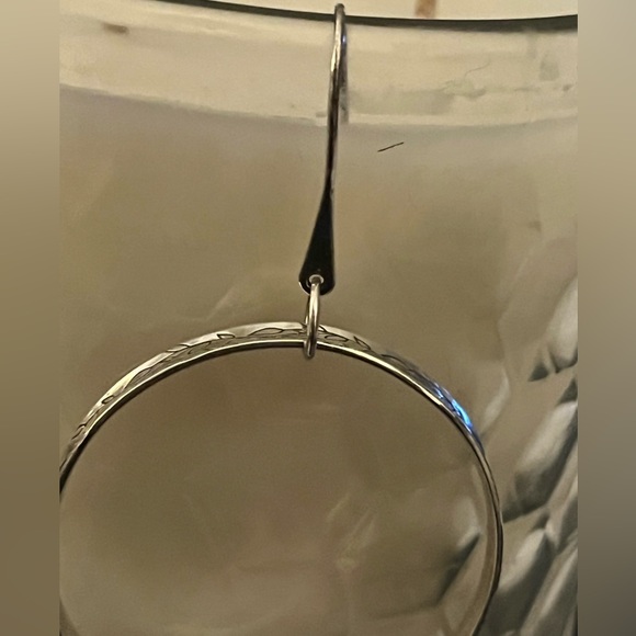 Silpada .925 Sterling Silver Etched Hoop Earrings - Picture 8 of 9